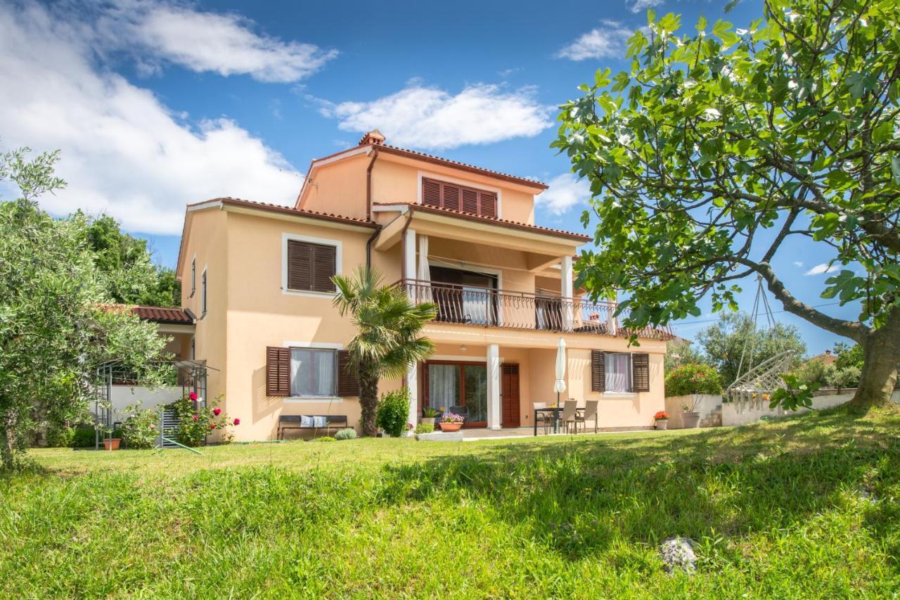 Apartment Alex Labin  Bagian luar foto